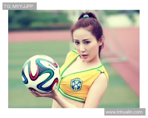 足球明星们的可爱高清照片合集展现他们的迷人笑容与青春活力